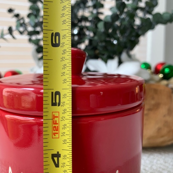 🎄Rae Dunn ‘HO HO HO’ & ‘MERRY’ Canister Set🎄 - Picture 9 of 10